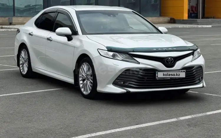 Toyota Camry 2020 года за 16 700 000 тг. в Актау