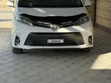 Toyota Sienna 2015 года за 10 000 000 тг. в Жанаозен