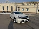 Toyota Camry 2015 года за 11 100 000 тг. в Алматы