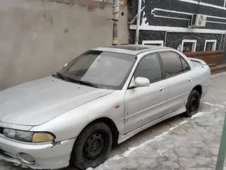 Mitsubishi Galant