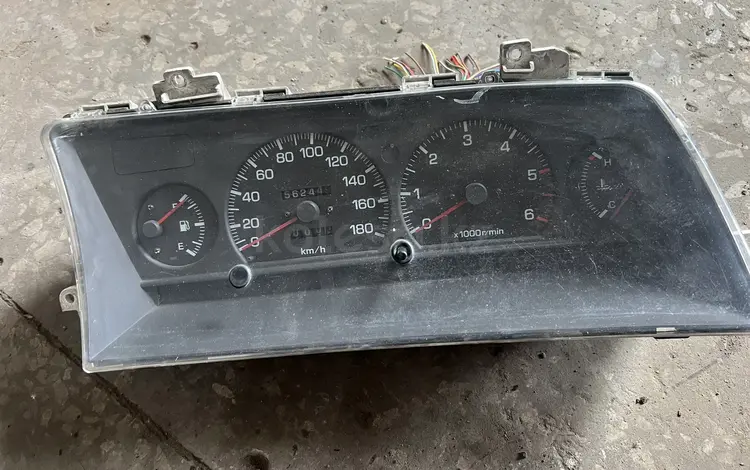 Щиток панель приборов тойота эстима люсида 2.2 дизель механика за 15 000 тг. в Караганда