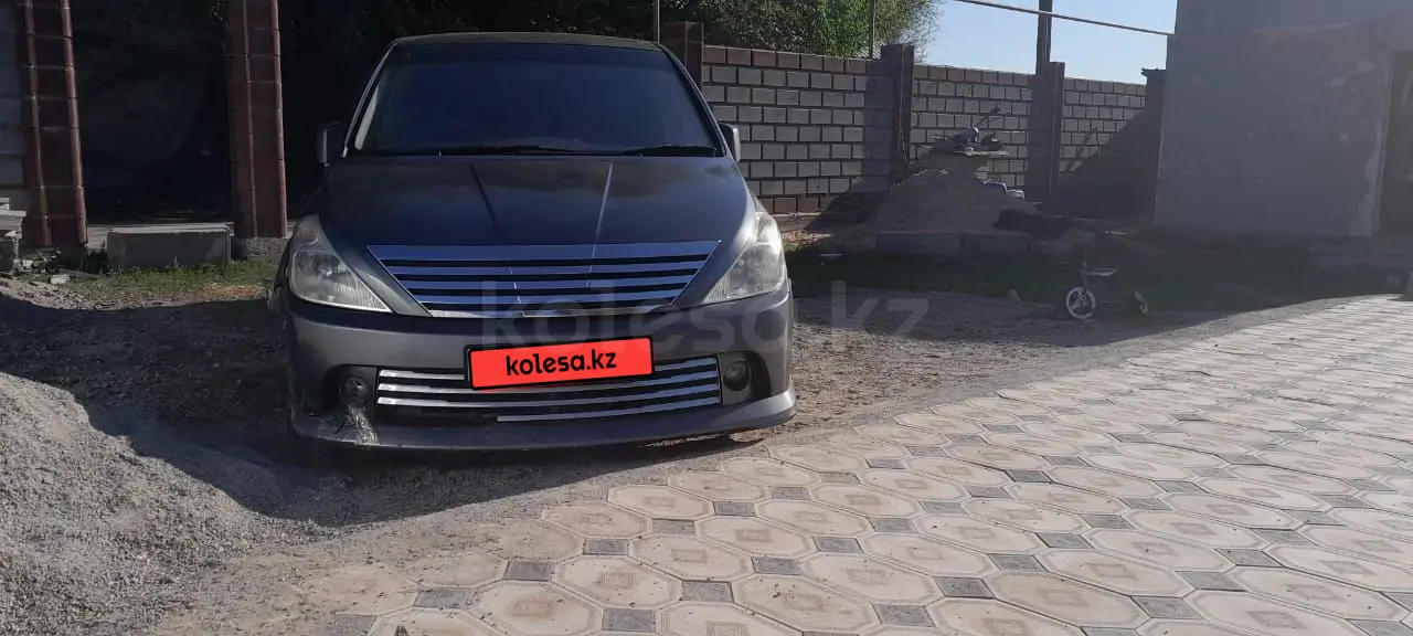 Nissan Presage, 2004