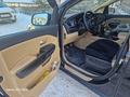 Kia Carnival 2016 года за 11 000 000 тг. в Астана – фото 2