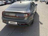 Hyundai Sonata 2023 года за 11 999 999 тг. в Астана – фото 2