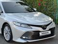 Toyota Camry 2018 года за 14 800 000 тг. в Шымкент – фото 4
