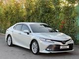 Toyota Camry 2018 годаүшін14 800 000 тг. в Шымкент – фото 2