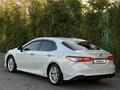 Toyota Camry 2018 года за 14 800 000 тг. в Шымкент – фото 6