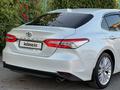 Toyota Camry 2018 года за 14 800 000 тг. в Шымкент – фото 7