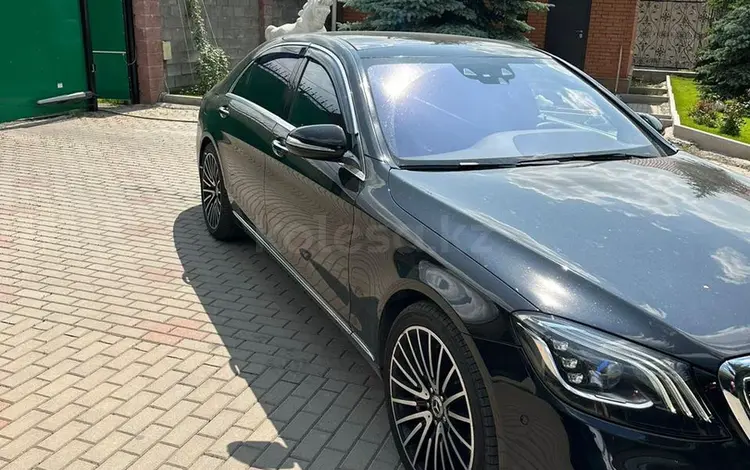 Mercedes-Benz S 500 2016 годаfor23 000 000 тг. в Алматы