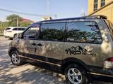 Nissan Largo 1994 года за 1 780 000 тг. в Семей – фото 2