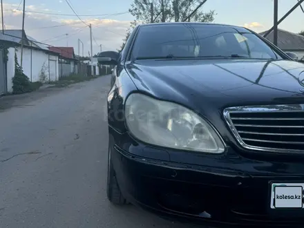 Mercedes-Benz S 320 2001 года за 3 600 000 тг. в Алматы – фото 3