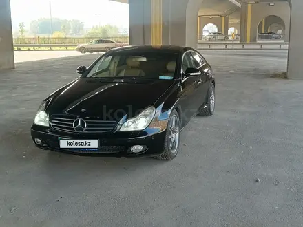 Mercedes-Benz CLS 500 2006 года за 8 000 000 тг. в Астана – фото 15