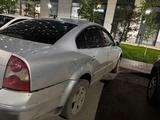 Volkswagen Passat 2002 года за 1 500 000 тг. в Астана – фото 2