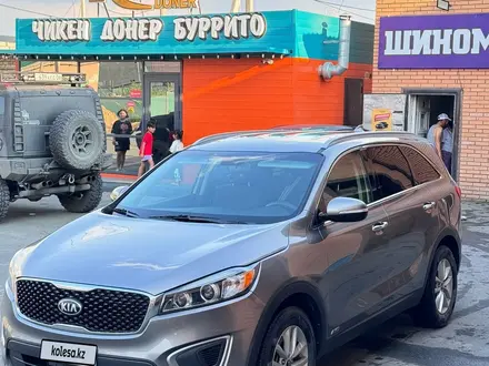 Kia Sorento 2015 года за 6 200 000 тг. в Атырау – фото 3