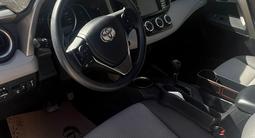 Toyota RAV4 2015 года за 7 200 000 тг. в Жанаозен – фото 3
