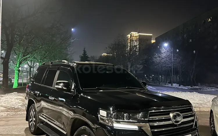 Toyota Land Cruiser 2019 года за 35 700 000 тг. в Алматы