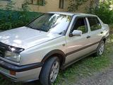 Volkswagen Vento 1993 года за 1 200 000 тг. в Караганда – фото 3
