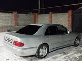 Mercedes-Benz E 230 1998 года за 2 500 000 тг. в Алматы