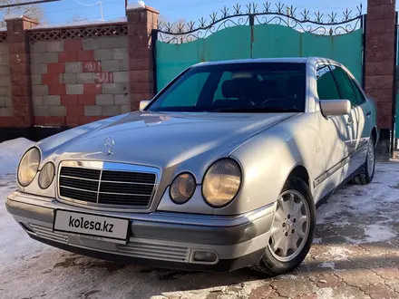 Mercedes-Benz E 320 1997 года за 5 500 000 тг. в Алматы – фото 4