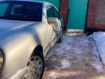 Mercedes-Benz E 320 1997 года за 5 500 000 тг. в Алматы – фото 8