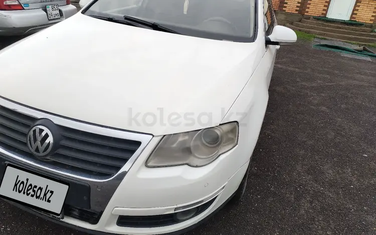 Volkswagen Passat 2007 годаүшін3 500 000 тг. в Караганда