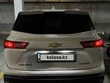Chevrolet Captiva 2021 года за 7 500 000 тг. в Алматы – фото 3