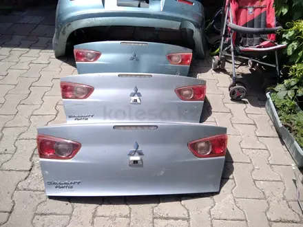 Крышка багажника лансер 10 за 65 000 тг. в Алматы