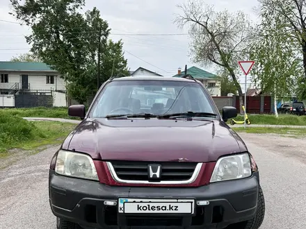 Honda CR-V 1996 года за 2 000 000 тг. в Алматы – фото 2