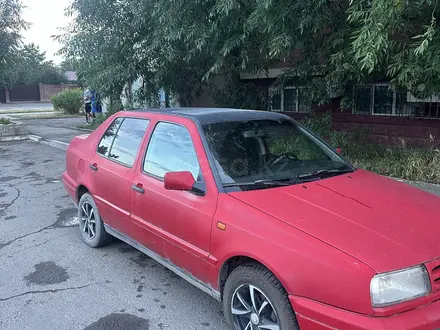 Volkswagen Vento 1993 года за 1 500 000 тг. в Астана