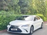 Lexus ES 250 2018 годаүшін19 150 000 тг. в Алматы
