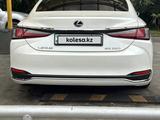 Lexus ES 250 2018 года за 19 950 000 тг. в Алматы – фото 4