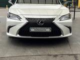 Lexus ES 250 2018 года за 19 950 000 тг. в Алматы – фото 3