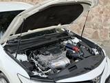 Toyota Camry 2018 года за 13 900 000 тг. в Тараз – фото 4