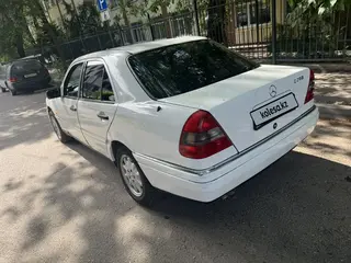 Mercedes-Benz C 280