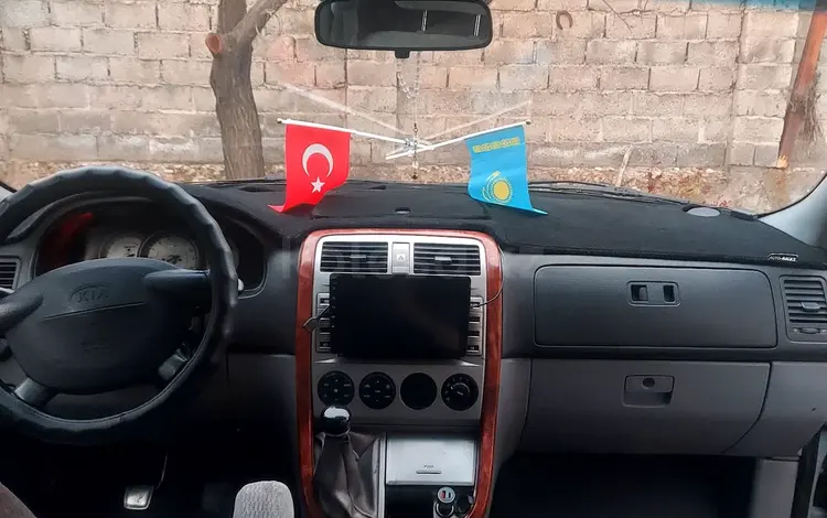 Kia Carnival 2005 года за 3 300 000 тг. в Шымкент