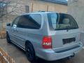 Kia Carnival 2005 года за 3 300 000 тг. в Шымкент – фото 9