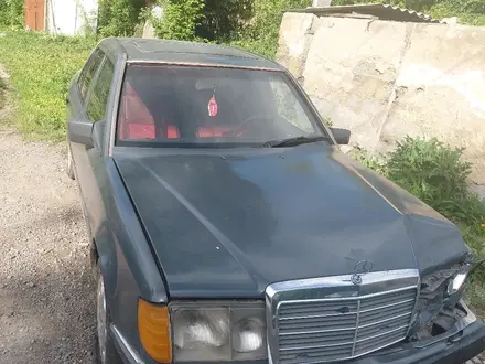 Mercedes-Benz E 230 1992 года за 550 000 тг. в Алматы