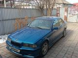 BMW 323 1994 года за 3 100 000 тг. в Алматы – фото 2