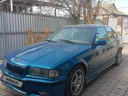 BMW 323 1994 года за 3 100 000 тг. в Алматы