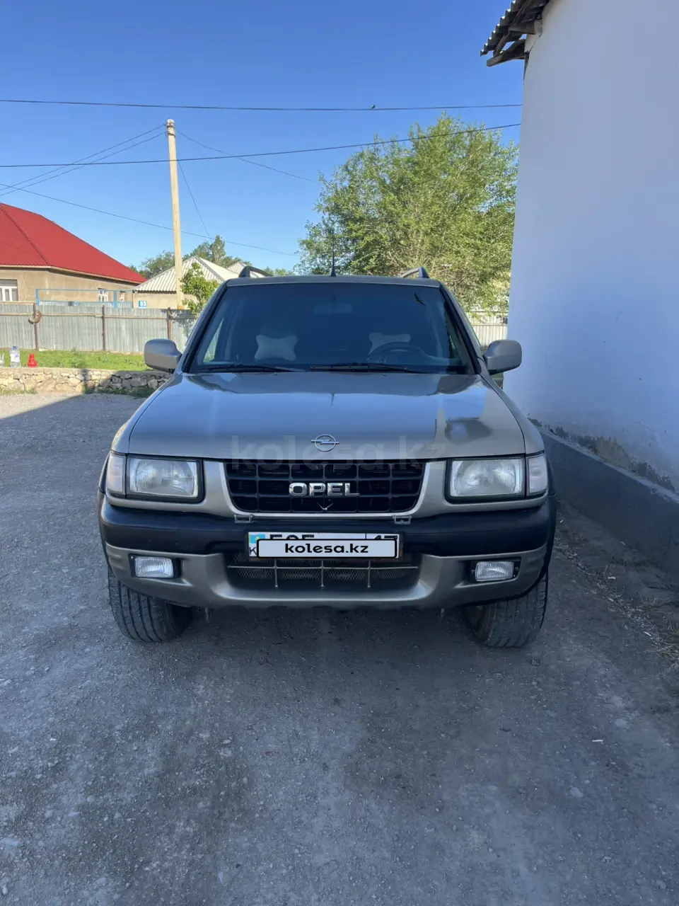 Opel Frontera, 2001