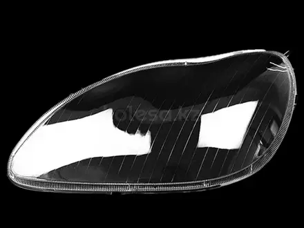 Стекло на фару Mercedes Benz W220 (98-02) за 18 000 тг. в Астана – фото 2