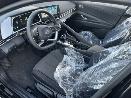 Hyundai Elantra 2025 года за 9 800 000 тг. в Актобе – фото 5