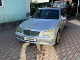 Mercedes-Benz C 240 2000 года за 3 450 000 тг. в Алматы – фото 3