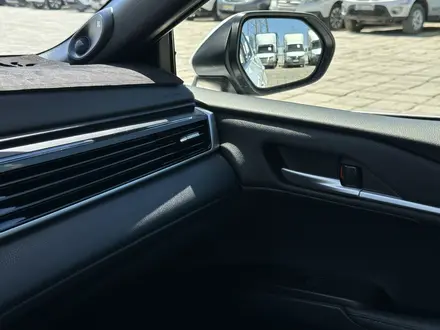 Toyota Camry 2025 года за 23 800 000 тг. в Атырау – фото 30