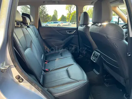 Subaru Forester Premium 2019 года за 12 990 000 тг. в Алматы – фото 15