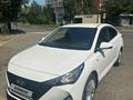 Hyundai Accent 2022 годаfor6 900 000 тг. в Усть-Каменогорск – фото 2