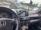 Honda CR-V 2004 года за 4 400 000 тг. в Астана – фото 3