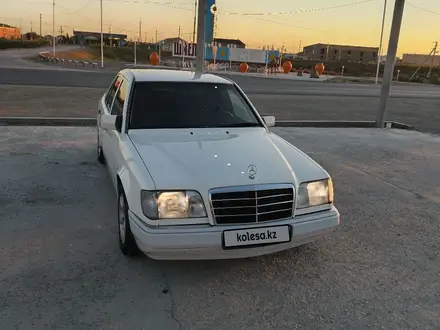 Mercedes-Benz E 220 1993 года за 2 500 000 тг. в Кызылорда – фото 7