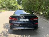 Kia Optima 2018 года за 9 450 000 тг. в Алматы – фото 2