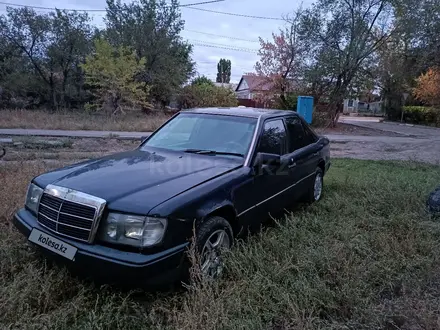 Mercedes-Benz E 200 1990 года за 600 000 тг. в Сатпаев